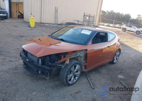 2013 Hyundai Veloster Base W/Black z USA, uszkodzony, nr VIN KMHTC6AD8DU146407